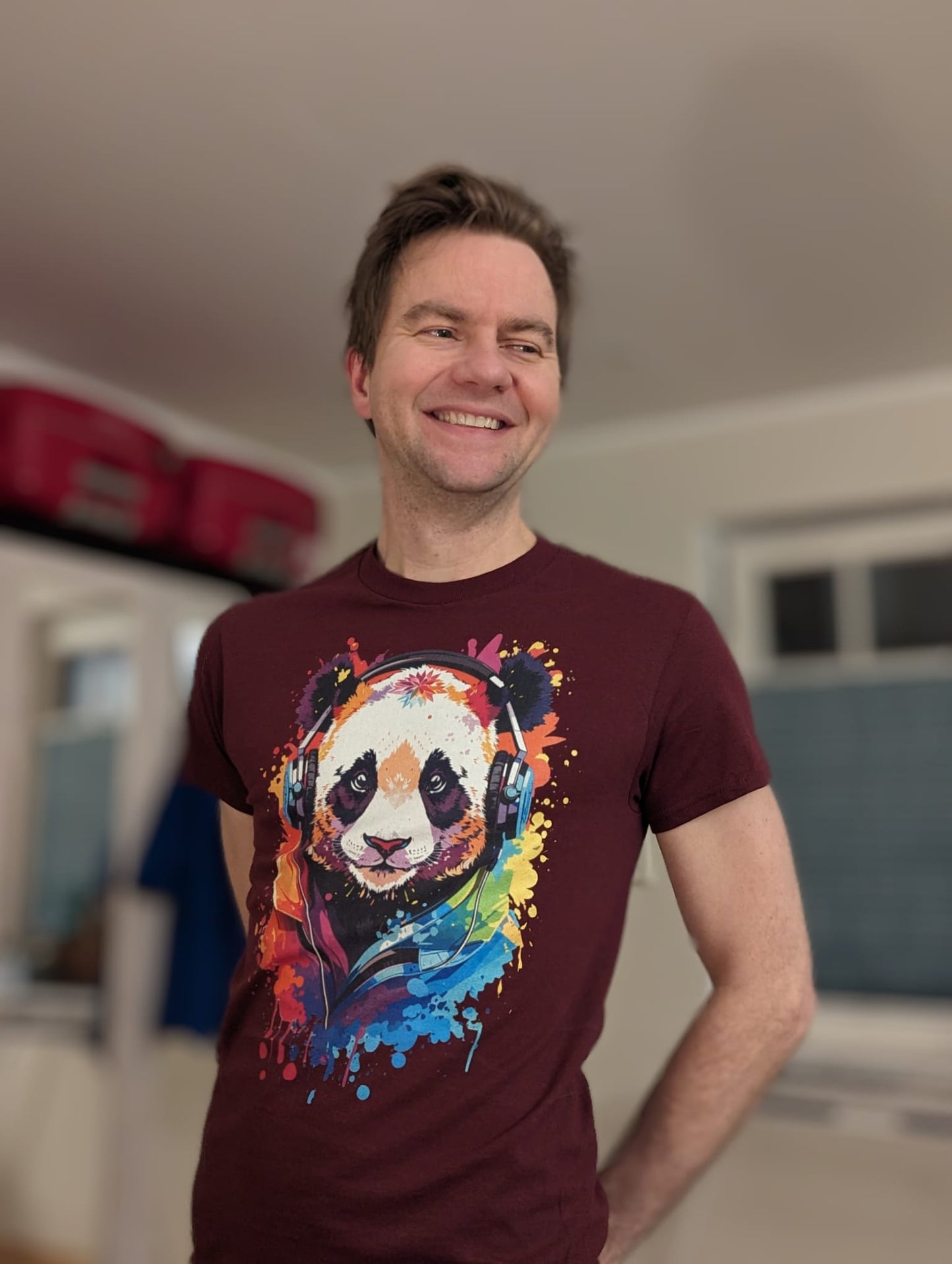 Panda mit Kopfhörern Klassisches Herren-T-Shirt