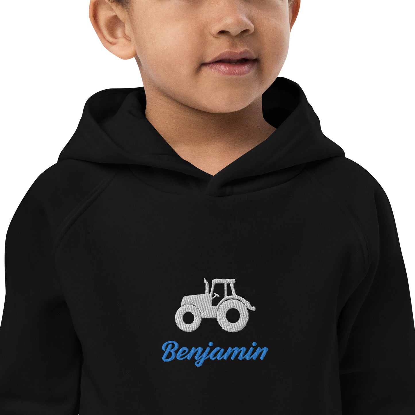 Traktor mit Namen gestickt auf Bio-Kapuzenpullover für Kinder personalisierbar