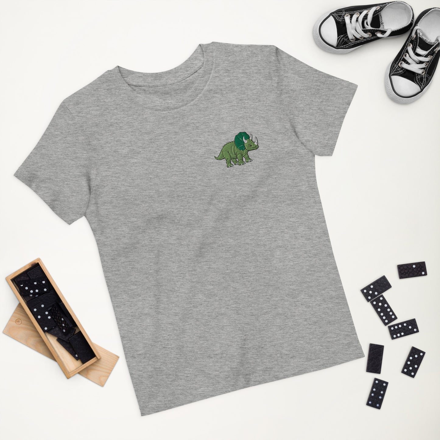 Dino Trizeratops auf Bio-Baumwoll-T-Shirt für Kinder gestickt