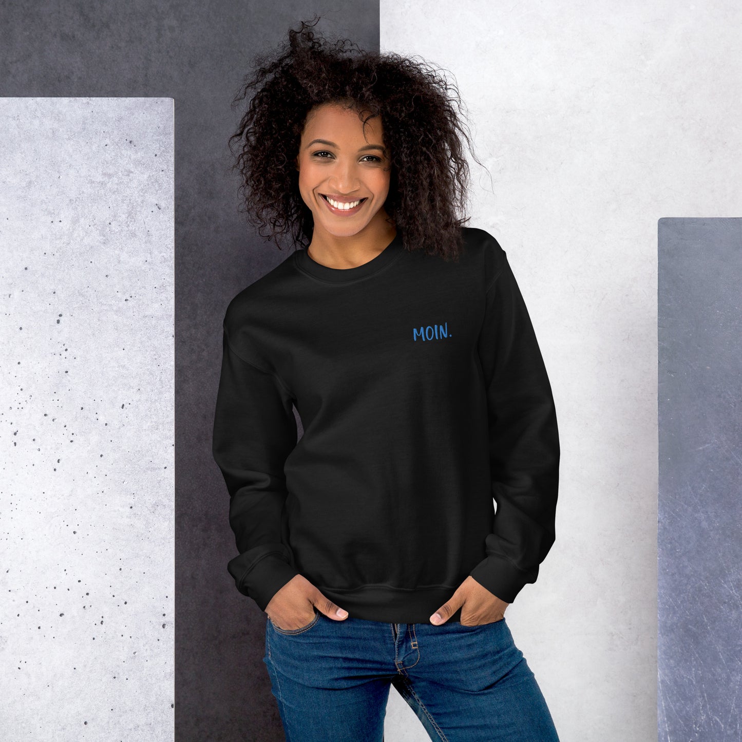 Moin auf Unisex-Pullover gestickt