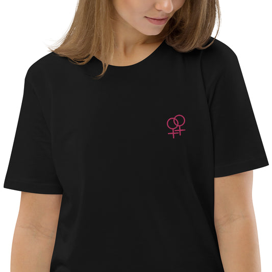 Frau liebt Frau pink auf Unisex-Bio-Baumwoll-T-Shirt gestickt