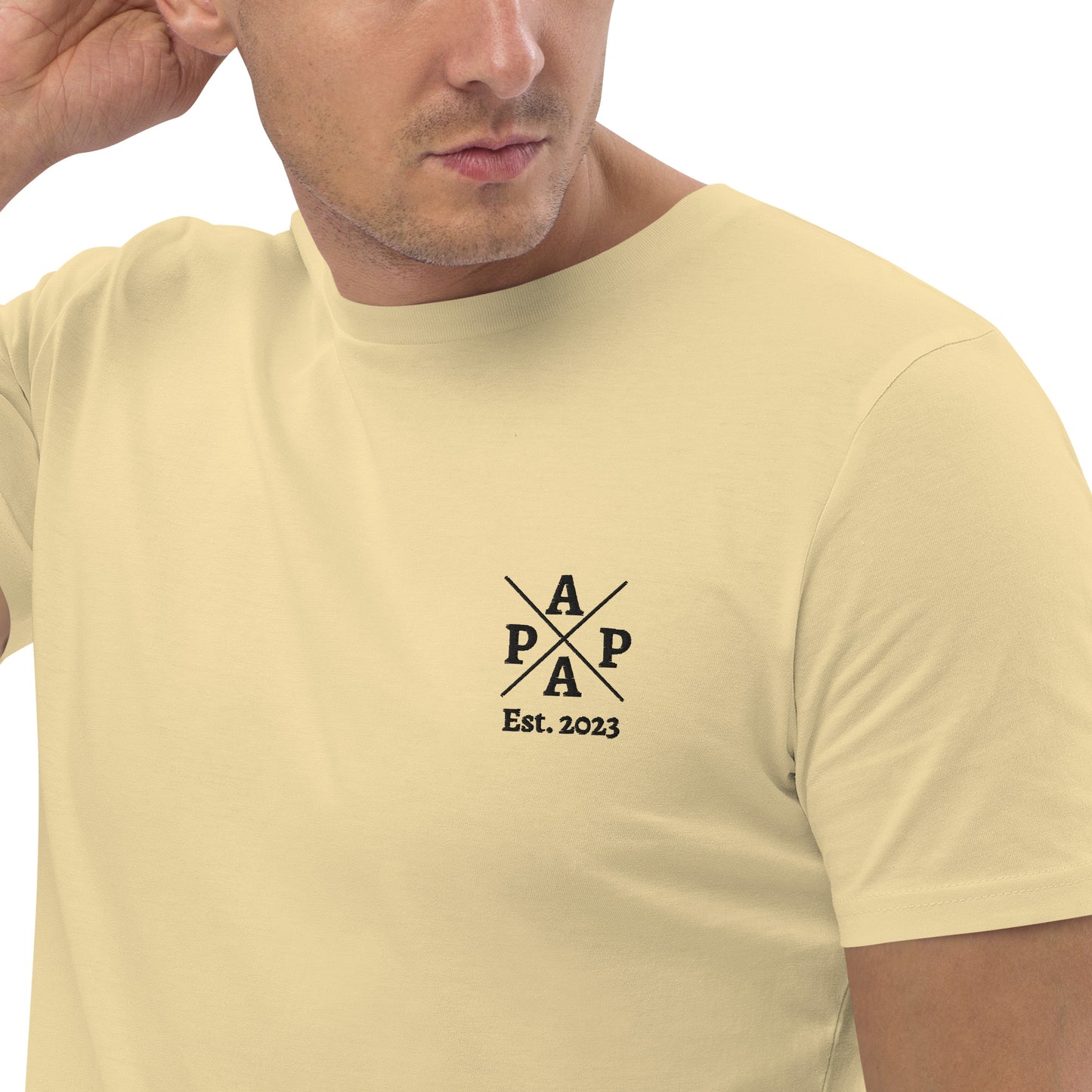 Papa auf Unisex-Bio-Baumwoll-T-Shirt gestickt Personalisierbar