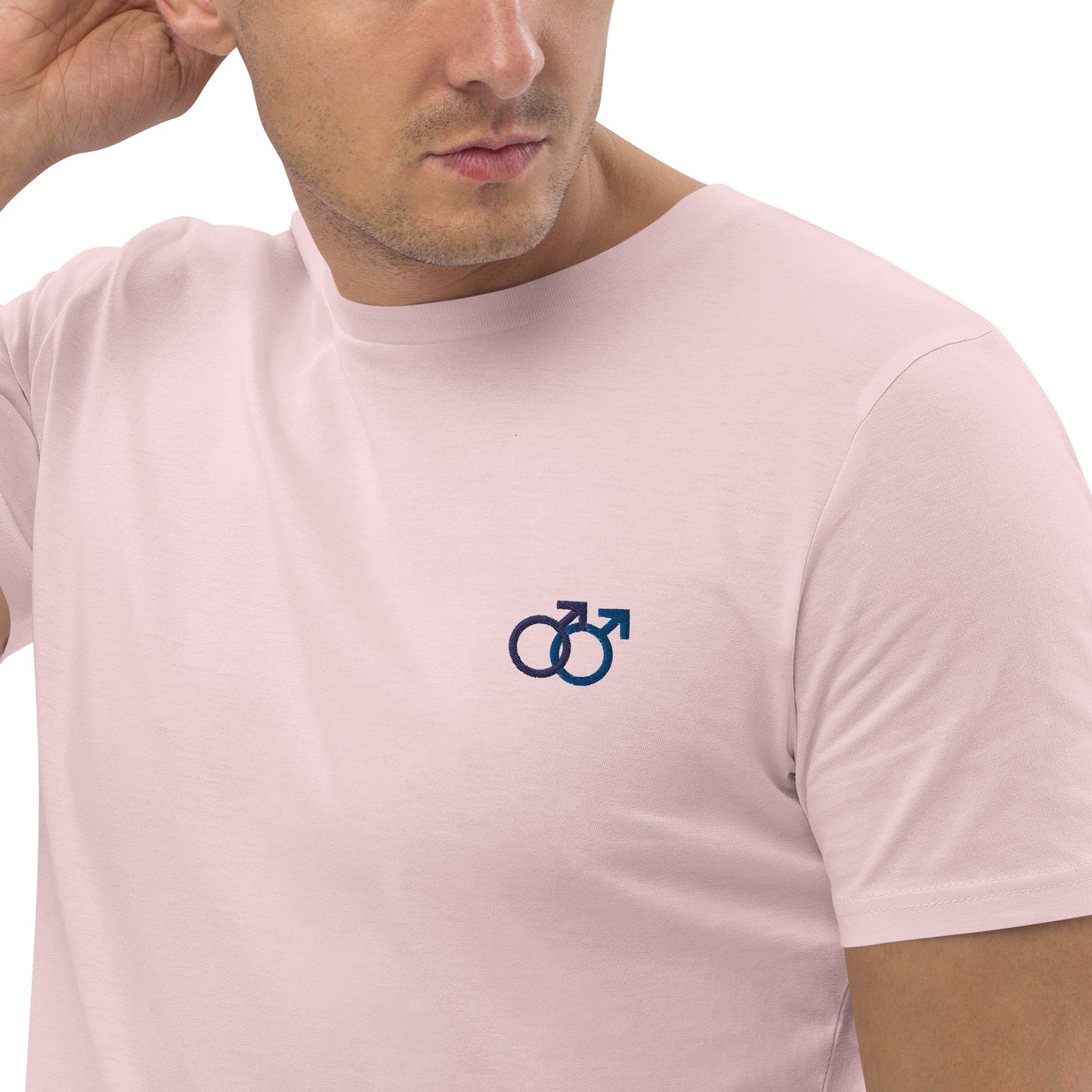 Mann liebt Mann blau auf Unisex-Bio-Baumwoll-T-Shirt gestickt