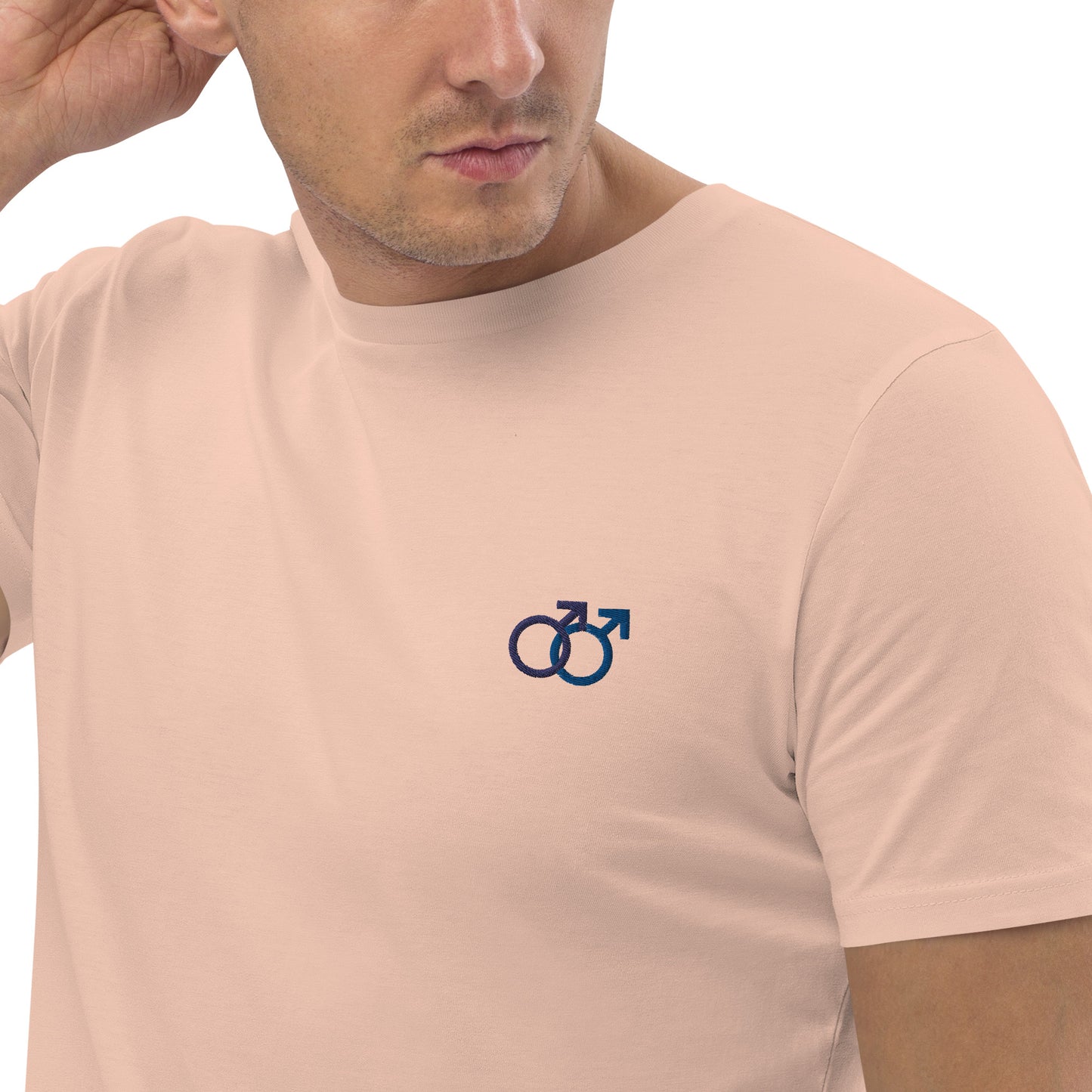 Mann liebt Mann blau auf Unisex-Bio-Baumwoll-T-Shirt gestickt