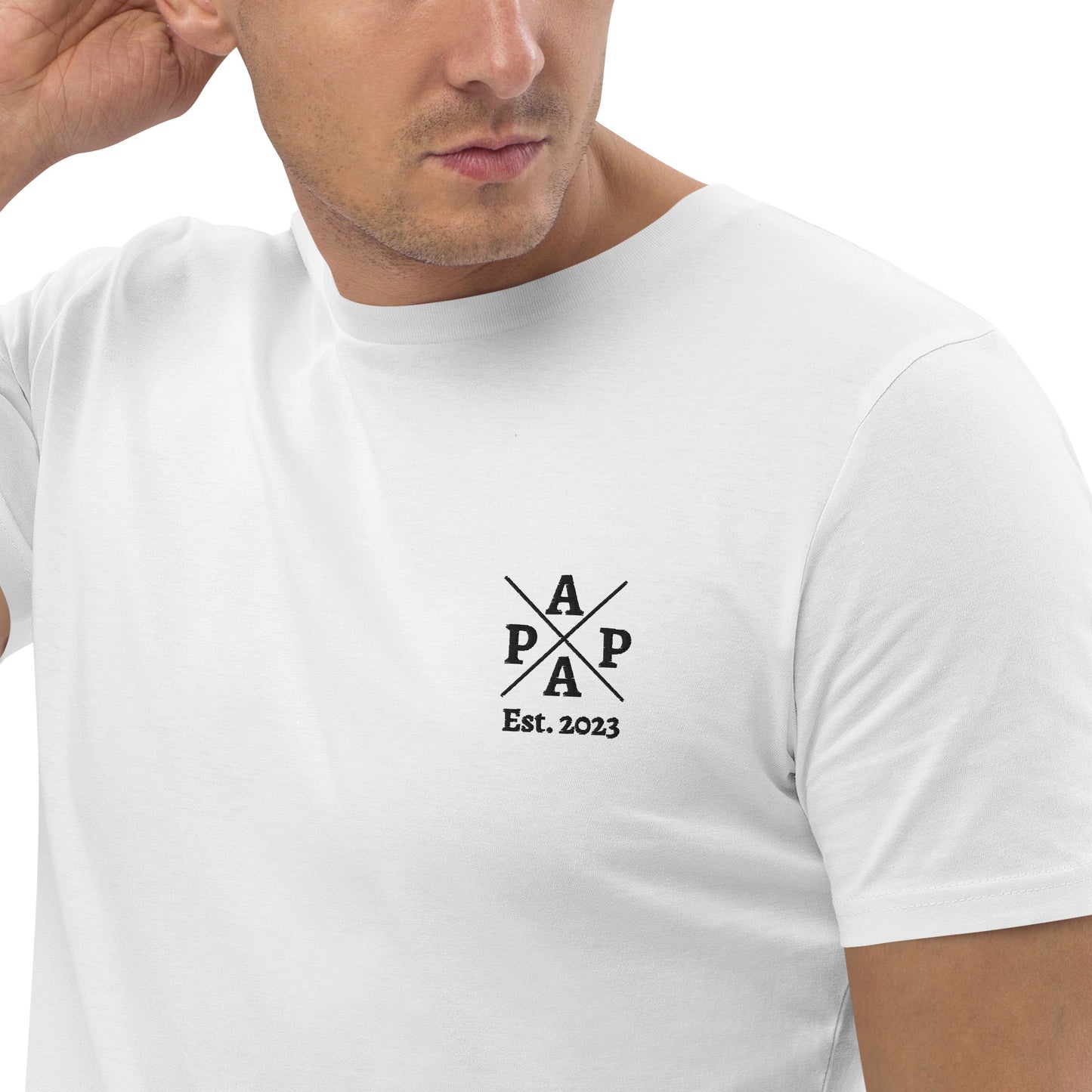 Papa auf Unisex-Bio-Baumwoll-T-Shirt gestickt Personalisierbar